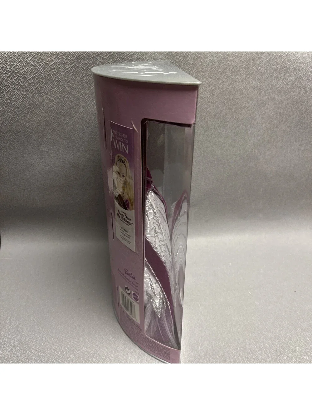 Bob Mackie Barbie Collector Holiday Doll 2005 Mattel #G8058  Not Mint